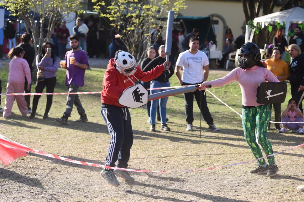 SOFTCOMBAT. Los más chicos también disfrutaron de la experiencia.