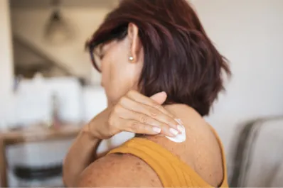 Alerta de la Anmat por el uso de una conocida crema: los motivos de la prohibición