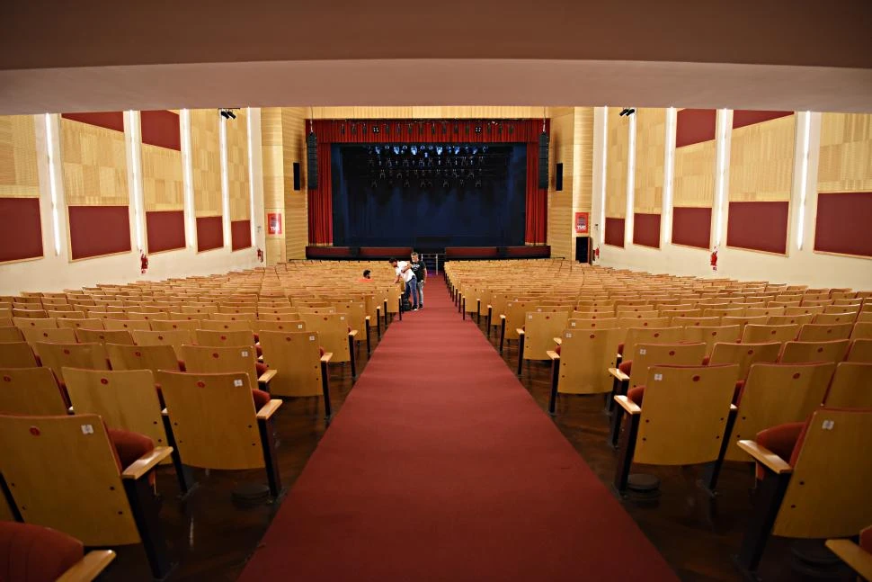 TODO LISTO. El teatro Mercedes Sosa albergará hoy a voceros de unas 1.000 instituciones públicas y privadas.