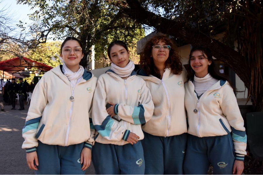 ESCUCHÁ A TU CORAZÓN. Estudiantes del Colegio Virgen de la Merced compartieron palabras de aliento./ ANALIA JARAMILLO, LA GACETA