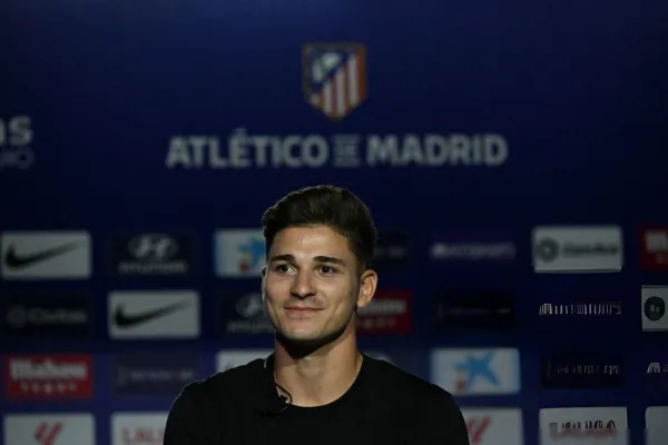 Julián Álvarez fue presentado en Atlético Madrid y explicó por qué dejó Manchester City: Necesitaba...