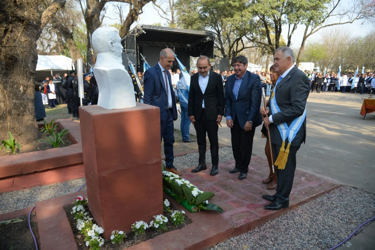 Osvaldo Jaldo encabezó el acto oficial por un nuevo aniversario del fallecimiento de San Martín