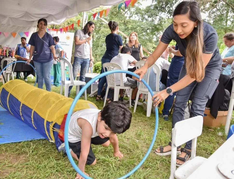 PARQUE 9 DE JULIO. La Municipalidad organizó una fiesta gratuita del Día del Niño con muchas actividades.