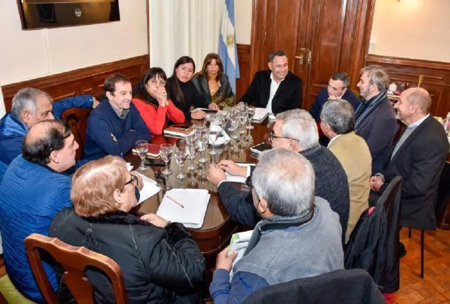 ULTIMO ENCUENTRO. Fue a mediados de mayo y empezó como es costumbre con el Frente Gremial Docente. 