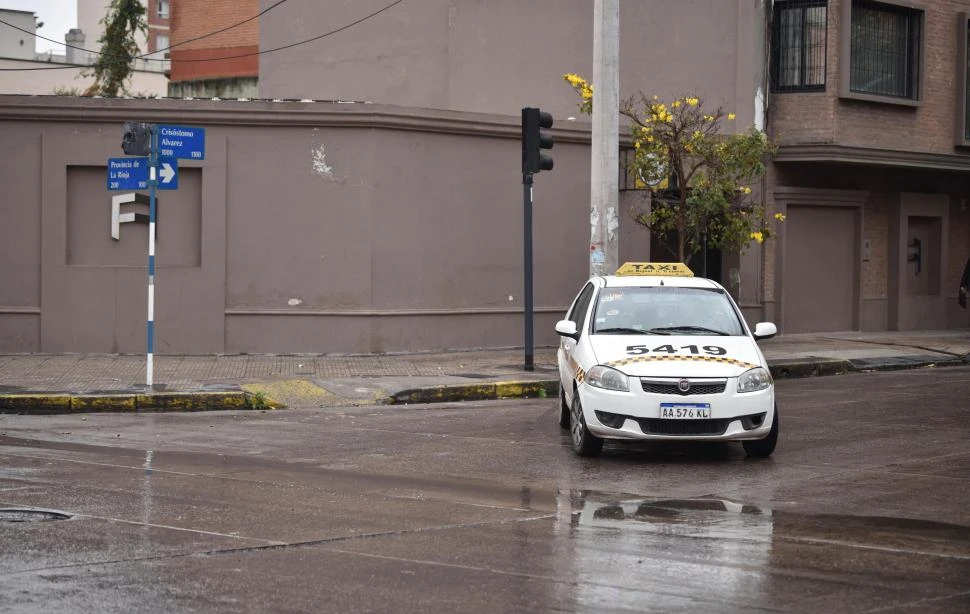 EL GUIÑO, AL REVÉS. Los conductores deberán estar atentos.