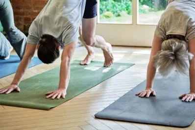 Los mejores ejercicios para cuidar el corazón a los 60, 70 y 80 años según un cardiólogo de Harvard