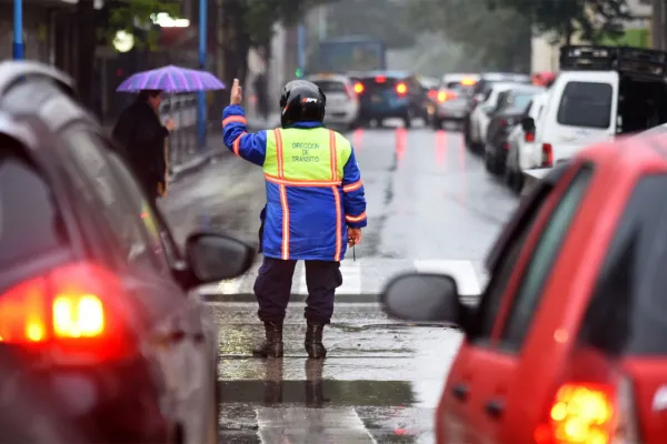 La lluvia sigue en Tucumán y continúa el alerta amarillo por tormentas