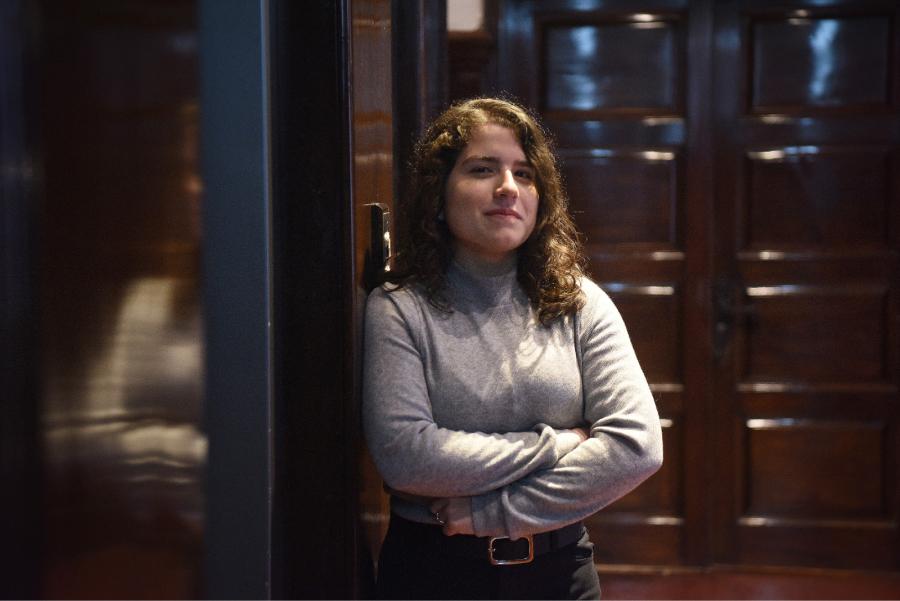 CON LA MIRADA EN EL FUTURO. Anael está convencida del poder de Urna Digital. / ANALÍA JARAMILLO, LA GACETA