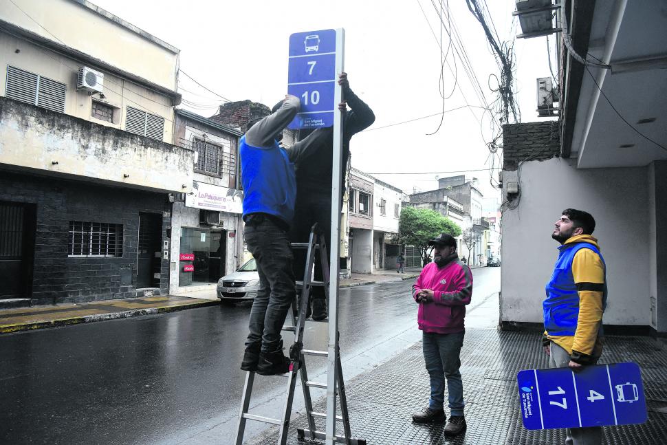 No se podrá estacionar durante las 24 horas en la calle Las Piedras: preocupación de vecinos y de comerciantes