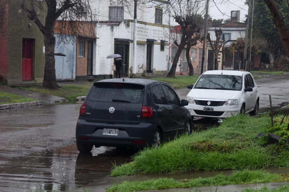 ENFRENTADOS. No falto el que no se adaptara al cambio de sentido.