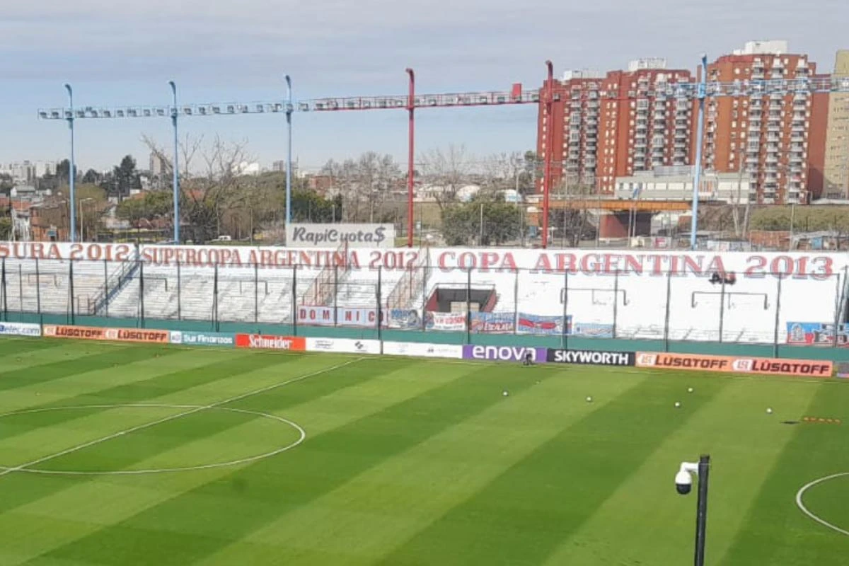 Así se encuentra el campo de juego para el partido de hoy