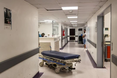 Hospitales del Líbano se preparan para la guerra