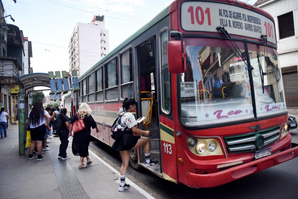 Crisis del transporte: Tocamos fondo; llegó la hora de buscar una solución, dijo Juri