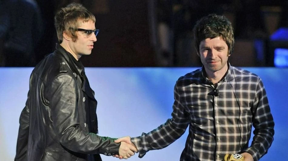 Los hermanos Liam y Noel Gallagher.