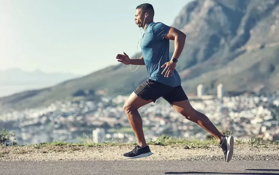 Correr media maratón exige meses de entrenamiento y acondicionamiento físico.