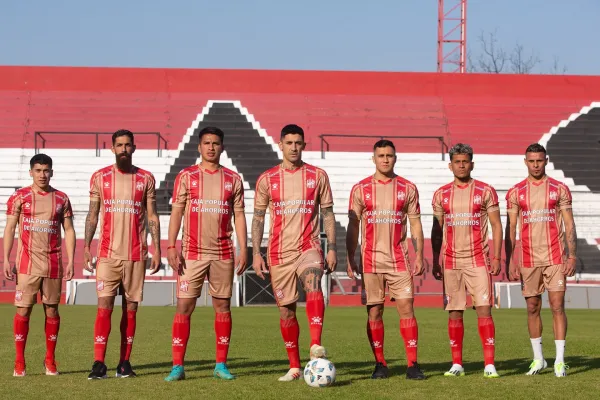 San Martín de Tucumán podría cambiar la marca de indumentaria: ¿qué propuestas recibió el club?