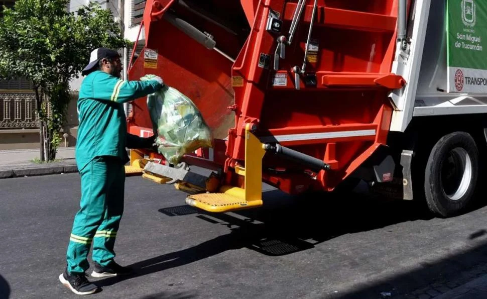 POR UN SERVICIO EFICIENTE. El sistema de recolección de residuos en San Miguel de Tucumán está bajo la mira de los concejales.