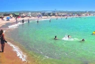 Crecen hasta un 50% las consultas para viajar al exterior debido a la baja del dólar blue