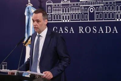 Descontarán hasta $150.000 a los aeronáuticos que hicieron paro, según el Gobierno