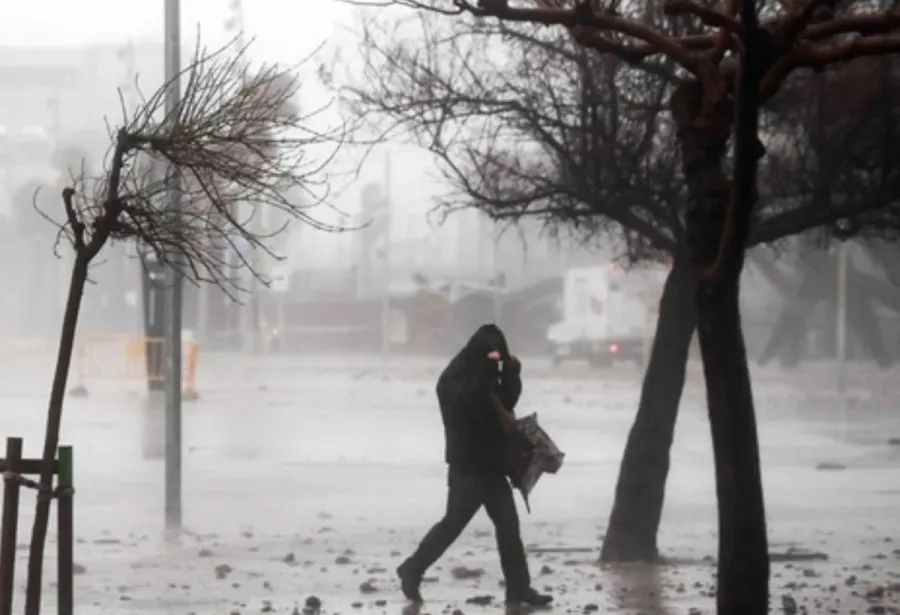 Rige una alerta amarilla por tormentas severas en algunas zonas del país