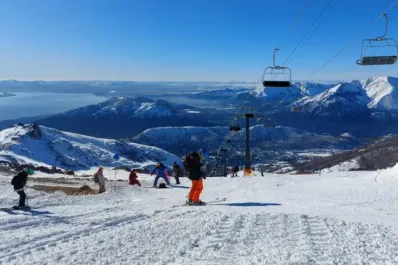 Bariloche: una adolescente sufrió un accidente de gravedad mientras esquiaba