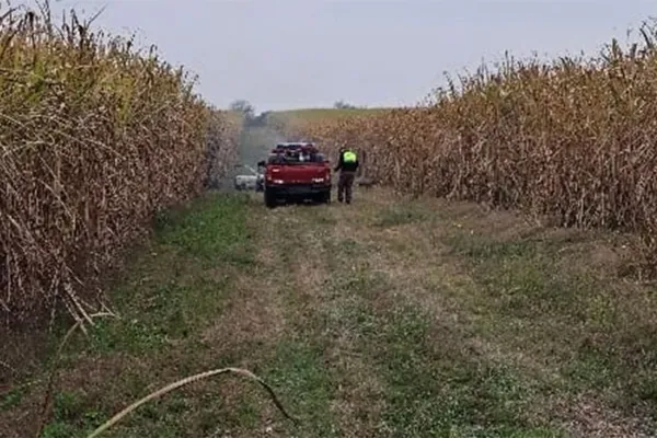 Un hombre murió carbonizado en su auto por una falla del motor