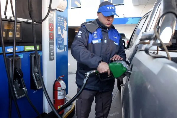 Nuevo aumento en los combustibles: ¿cuánto cuesta llenar el tanque en septiembre?