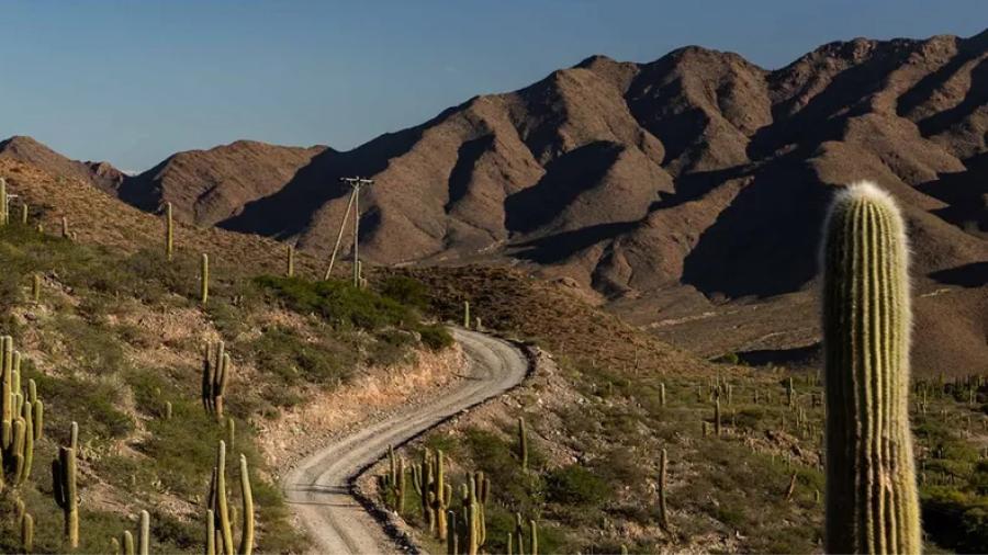 Cachi se encuentra a 146 kilómetros de la Ciudad de Salta.