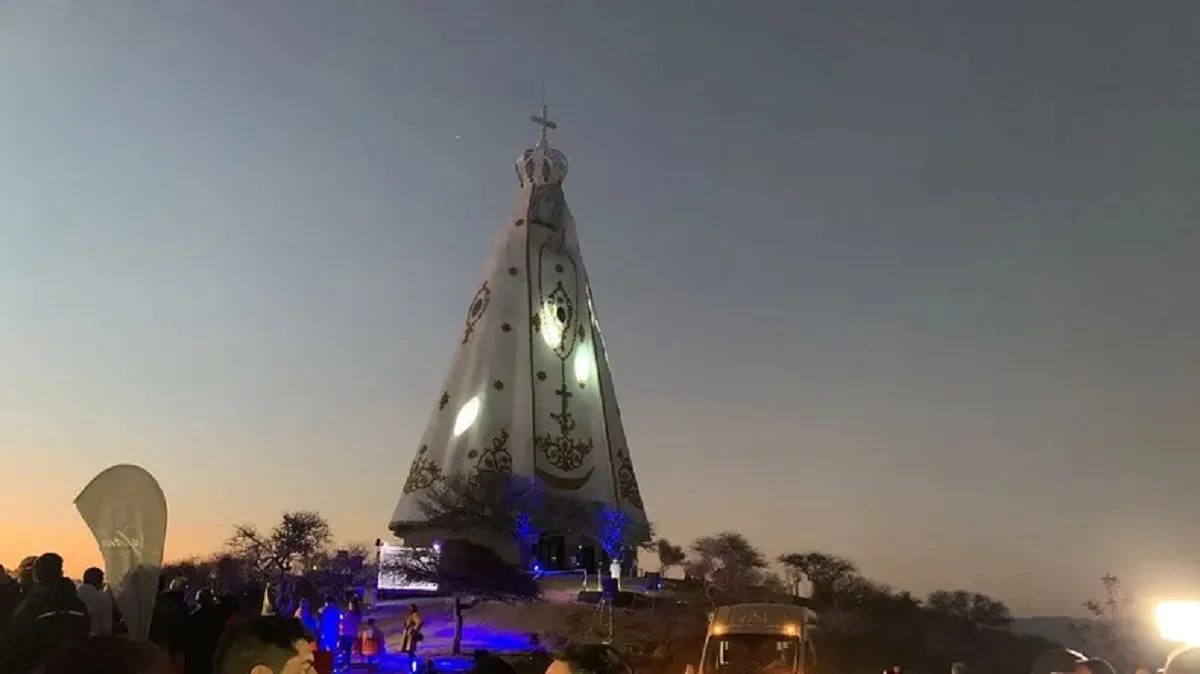 Inauguraron el monumento a la Virgen del Valle en El Rodeo