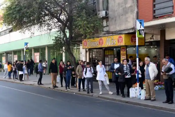 Aetat y UTA ratificaron las suspensiones y pidieron que Chahla intervenga para resolver la crisis del transporte