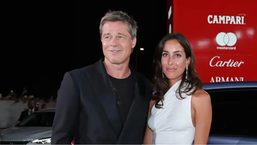 Brad Pitt junto a Inés de Ramón en el Festival de Cine de Venecia