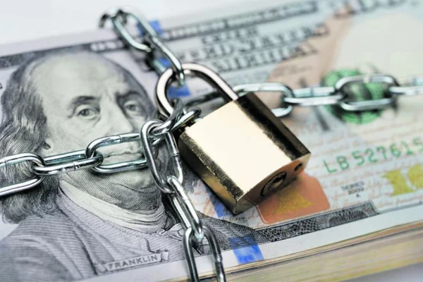 Cavallo advirtió que un desembolso del FMI no alcanzaría para salir del cepo cambiario