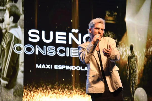 Endeavor NOA: Si no encontrás oportunidades, crealas vos, dice el artista Maxi Espíndola