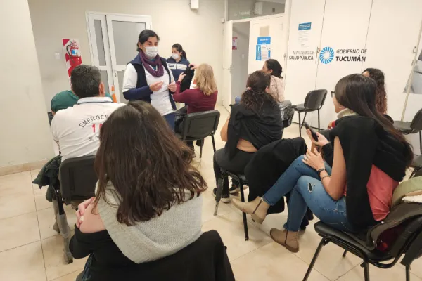 Vacuna contra el dengue para jóvenes y adolescentes: ¿dónde deben ir para colocársela?