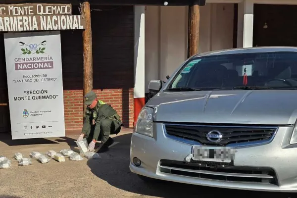 Encontraron 15 kilos de cocaína en el tanque de combustible de un rodado