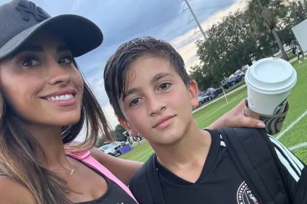 Antonela Roccuzzo encontró un animal exótico durante un partido de su hijo Thiago Messi