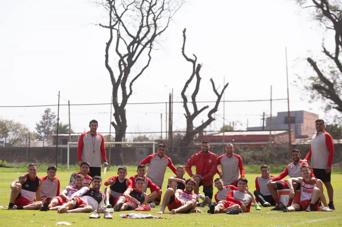 A SEGUIR ASÍ. El santo necesita mantener la distancia con San Martín de San Juan para asegurarse la final por el primer ascenso.