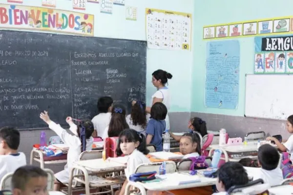 Educación confirmó que el miércoles no habrá clases en todos los niveles en Tucumán