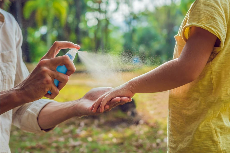 PROTECCIÓN. El uso del repelente sigue siendo una de las medidas más recomendadas para evitar el dengue.