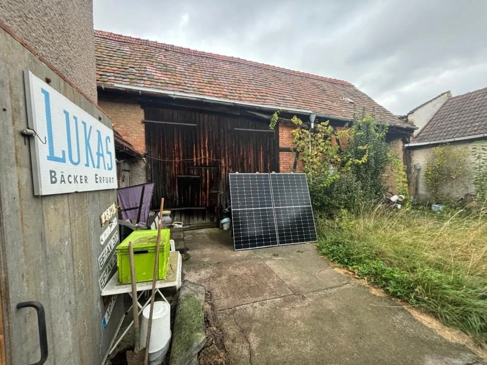 PAISAJE HABITUAL. Los paneles de energía fotovoltaica son habituales en las viviendas de Erfurt.  