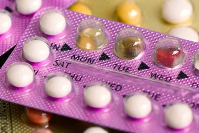 ¿Por qué nunca debes mezclar café con pastillas anticonceptivas? Esto dicen los expertos