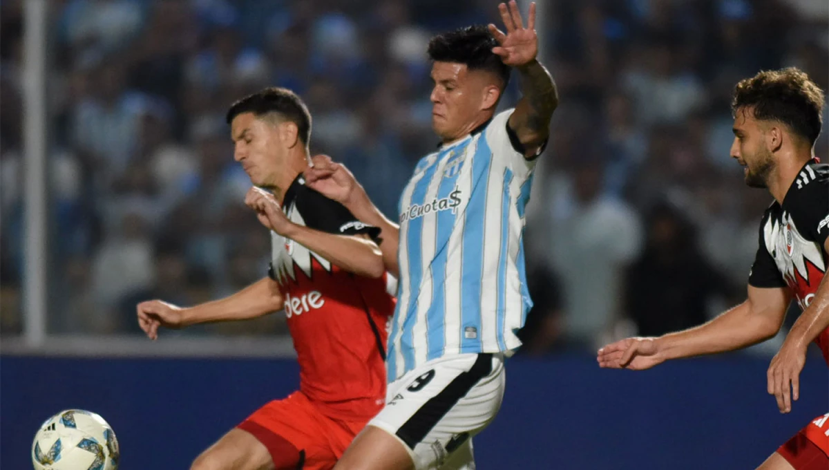 EL ÚLTIMO. Atlético Tucumán y River Plate no se sacaron diferencias cuando se enfrentaron en febrero en el José Fierro. 