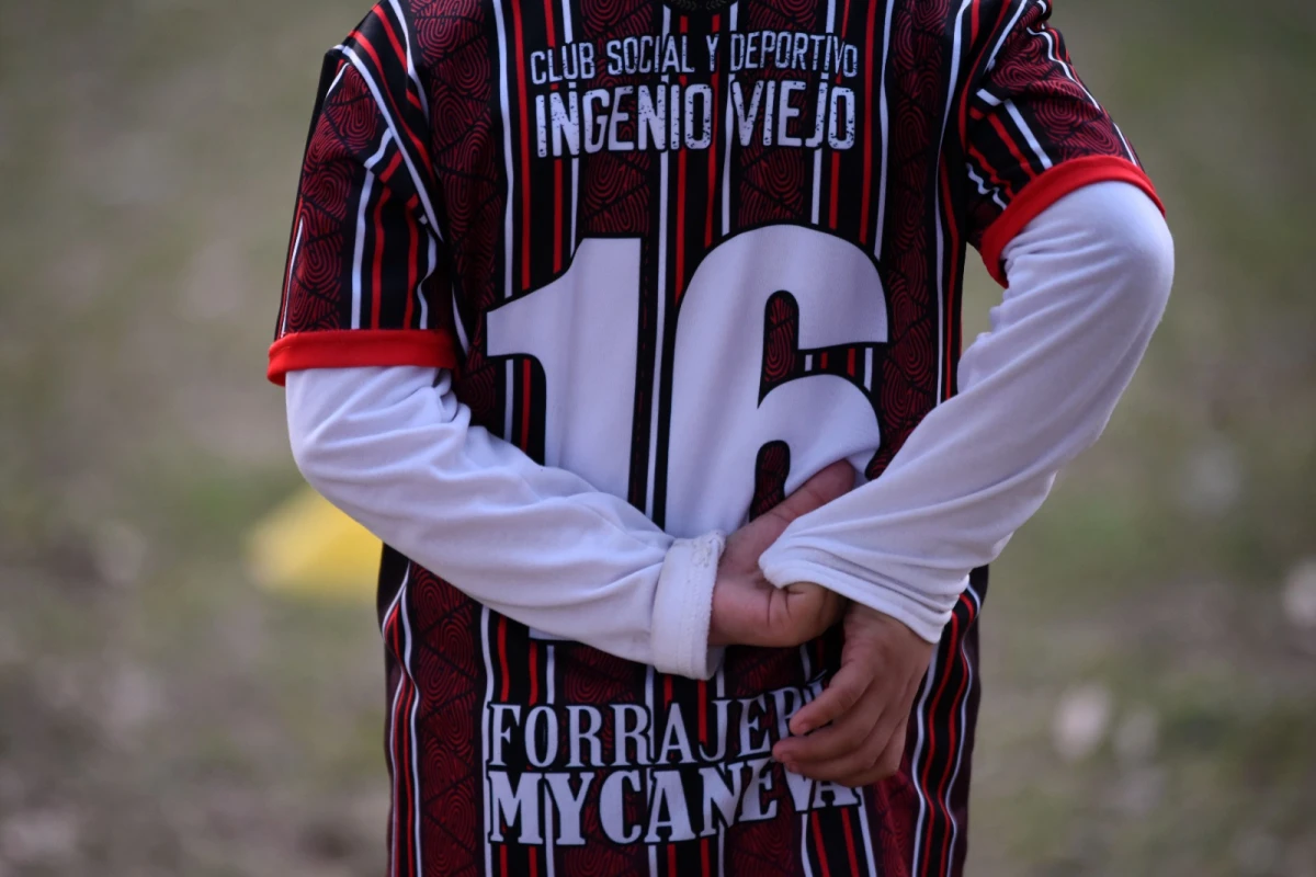 PREPARADO. Más de quinientos niños conforman las inferiores de Ingenio Viejo, el club de La Reducción, Lules.