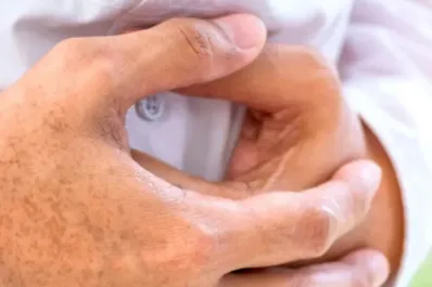 Estos son los síntomas iniciales del cáncer de estómago que no debés pasar por alto