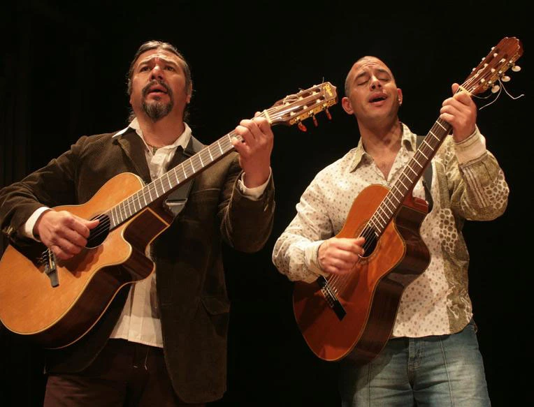 AL AIRE LIBRE. Luna Creciente presentará su repertorio folclórico esta tarde, desde las 19, en la plaza Temática.