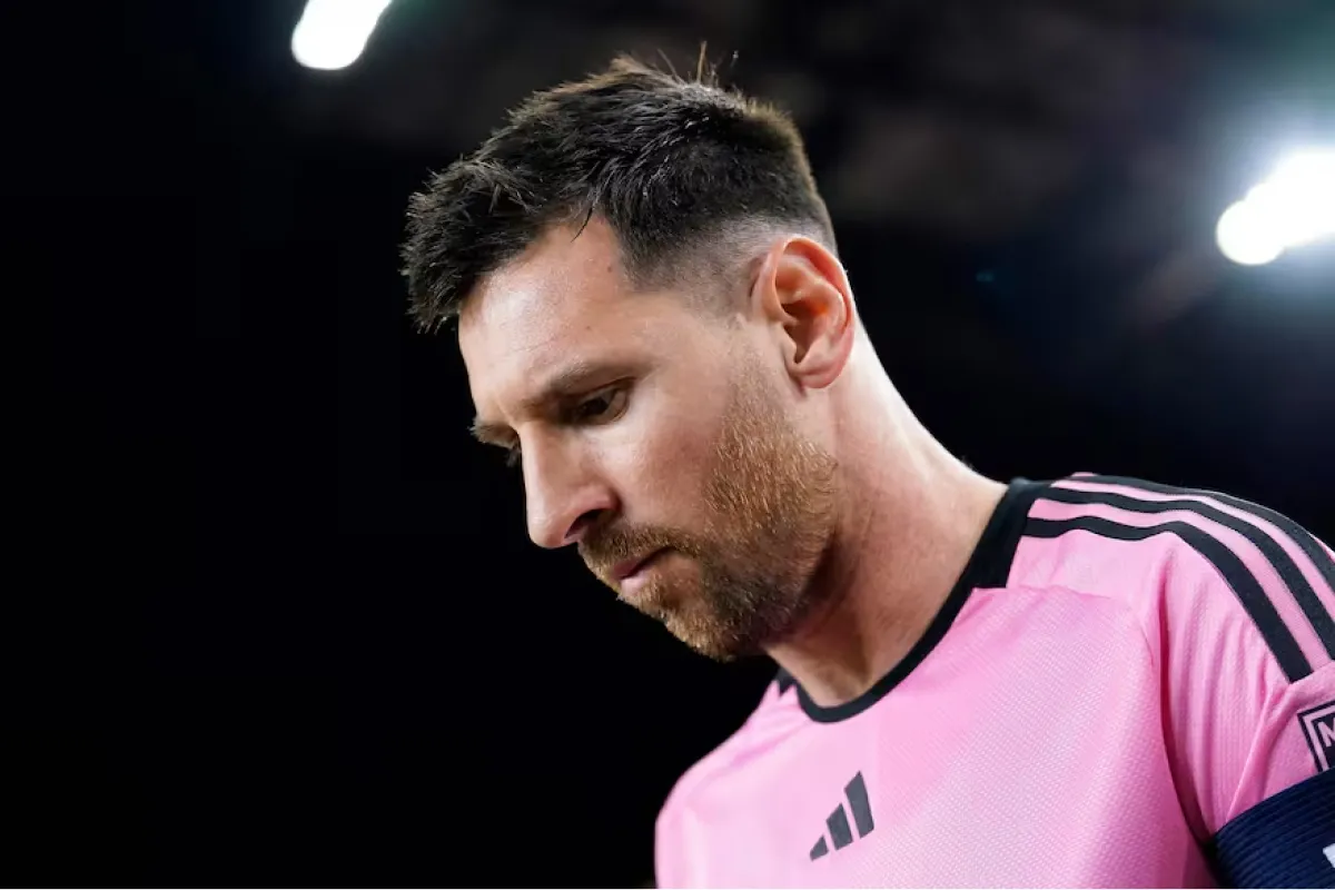 RETORNO. Messi vuelve a la actividad después de dos meses de inactividad por la lesión que sufrió en la final de la Copa América.