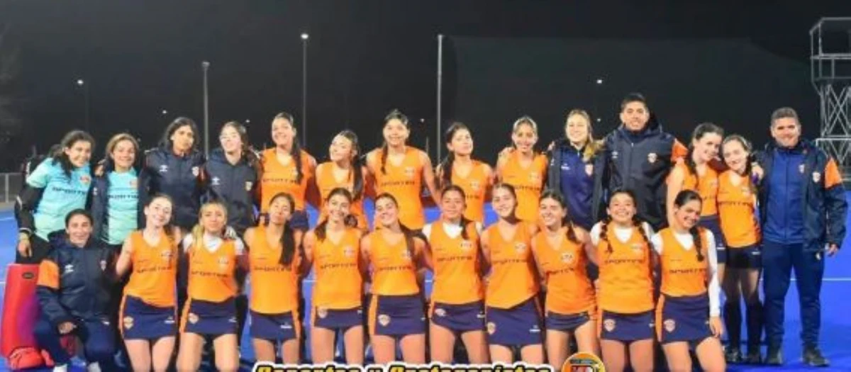 EN ROSARIO. Las naranjitas quedaron segundas en la categoría Sub-16. FOTO DE INSTAGRAM @deportesyprotagonistas