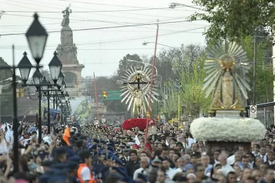 Milagro en Salta: la emotiva procesión del Señor y la Virgen del Milagro