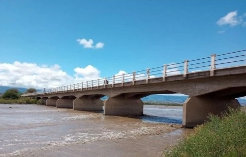 Cómo es la recuperación del puente del Río Santa María que lleva adelante Hugo Cerviño