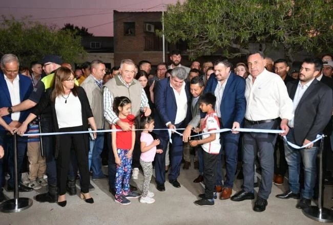 Plazoleta de la música: Jaldo dejó inaugurada la obra en Monteros